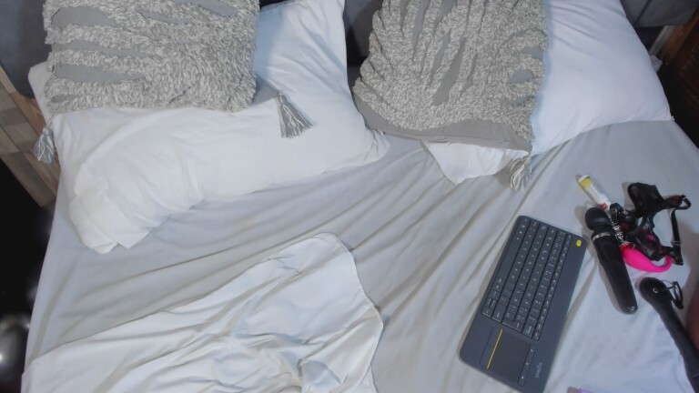 ZoeySpeart's Streamate show and profile