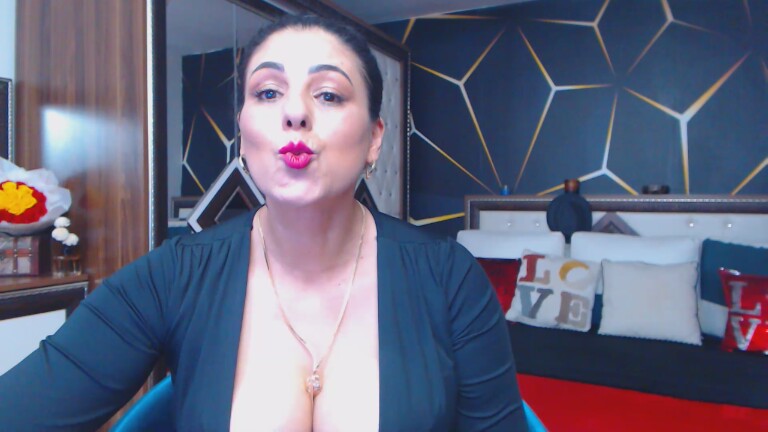 Curly_Sexy's Streamate show and profile