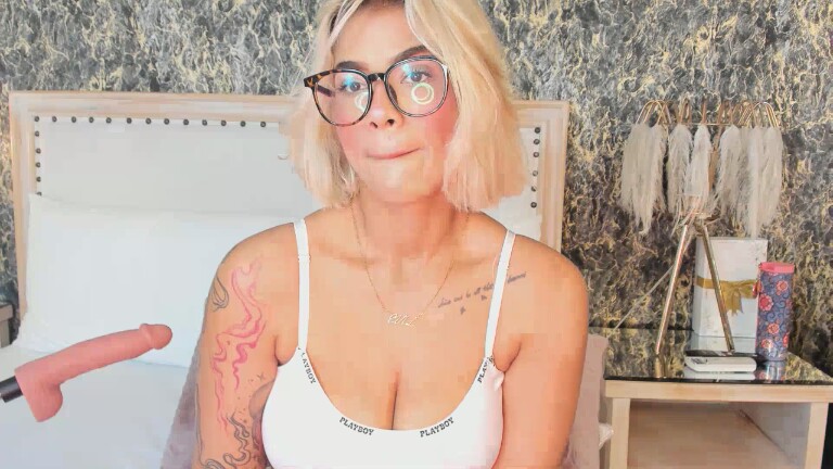 EviilAngel's Streamate show and profile