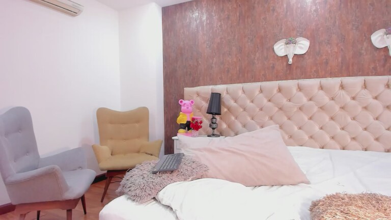 DaimondJohnson's Streamate show and profile