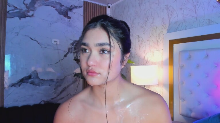 Mia_Ferreer's Streamate show and profile