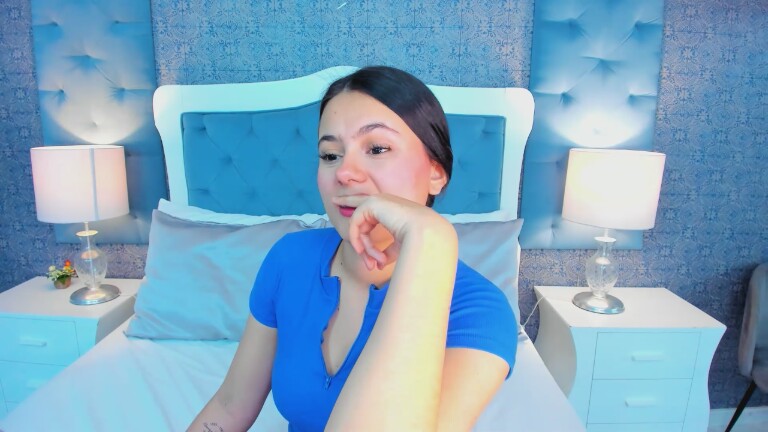 SusyLuv's Streamate show and profile