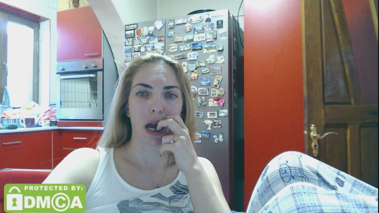 blondeangel_4u2's Streamate show and profile