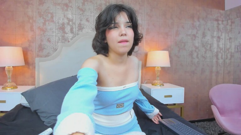 NikoYon's Streamate show and profile