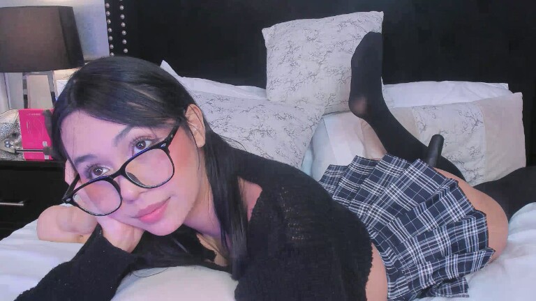 EmilyBlack69's Streamate show and profile
