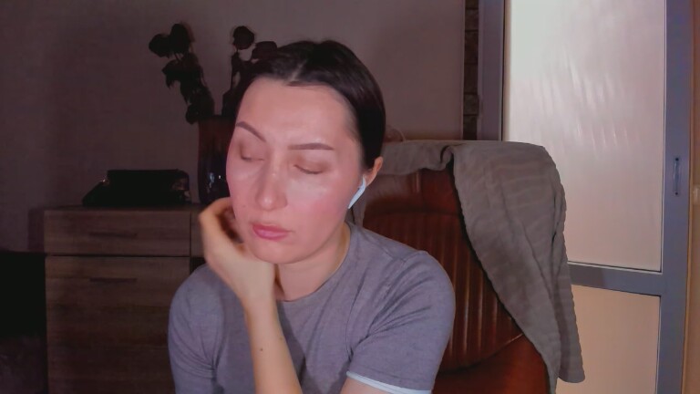 Camsyy's Streamate show and profile