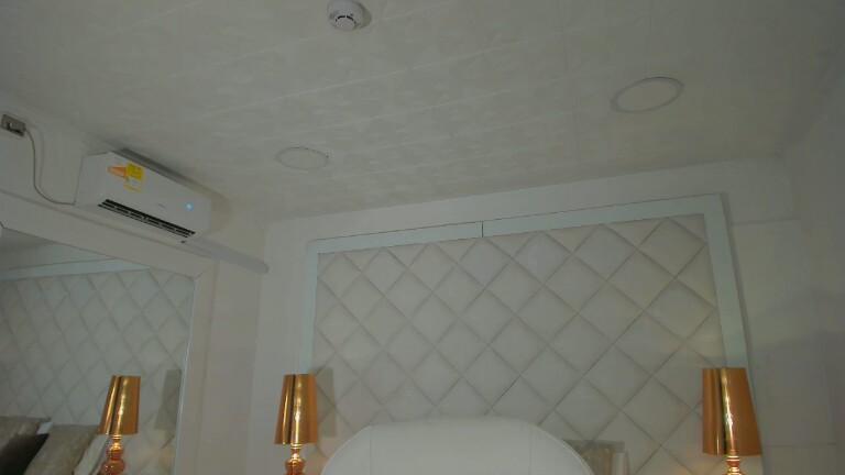 Sussan_White's Streamate show and profile