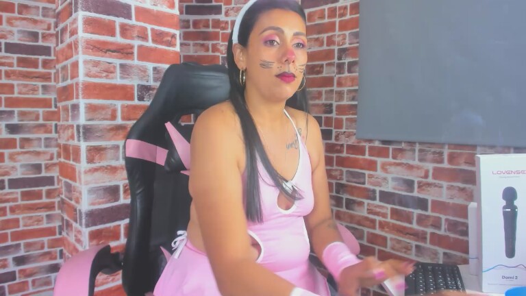 Nyra_Rose's Streamate show and profile