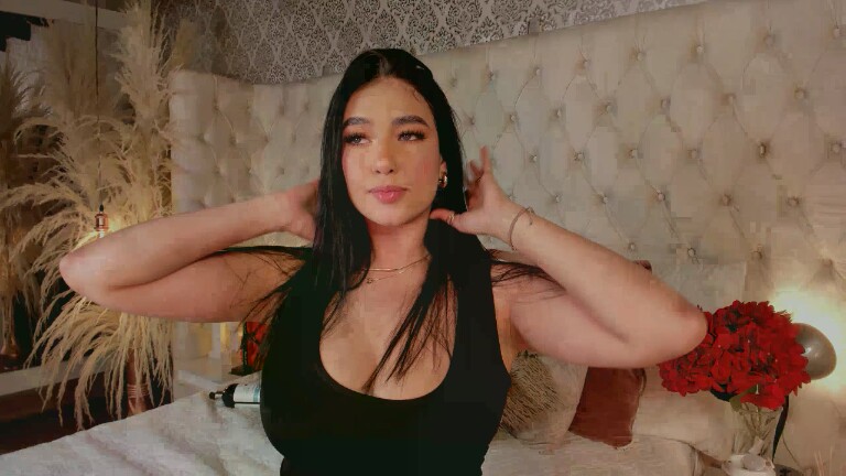 Dannah_Gomez's Streamate show and profile