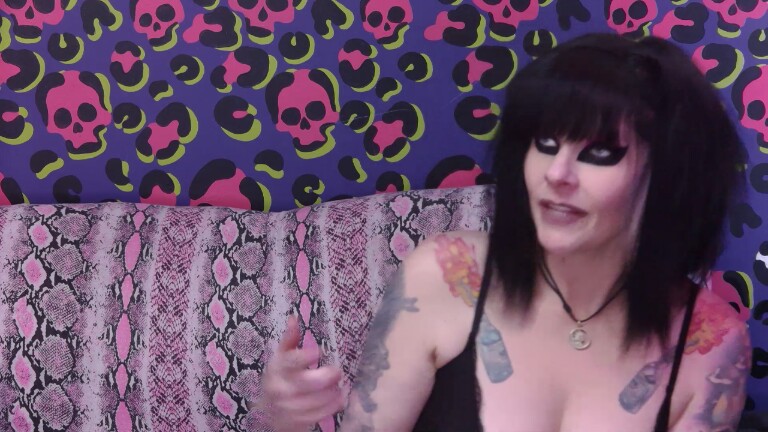 Kitty_Fox's Streamate show and profile