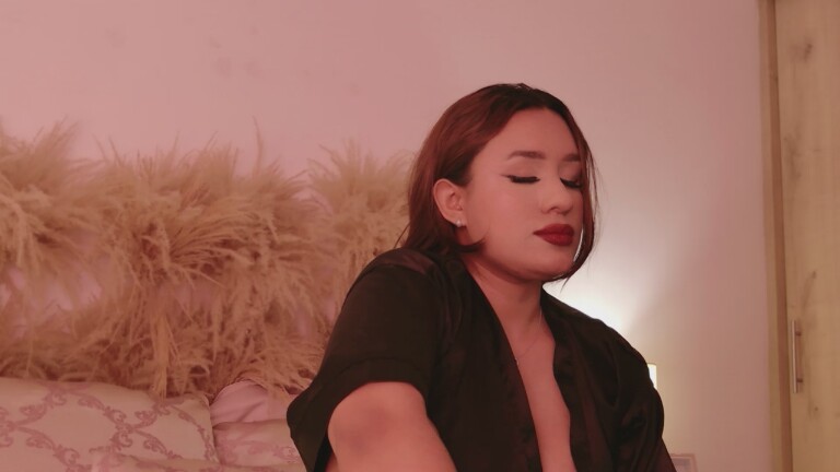 Emma_Castillo's Streamate show and profile