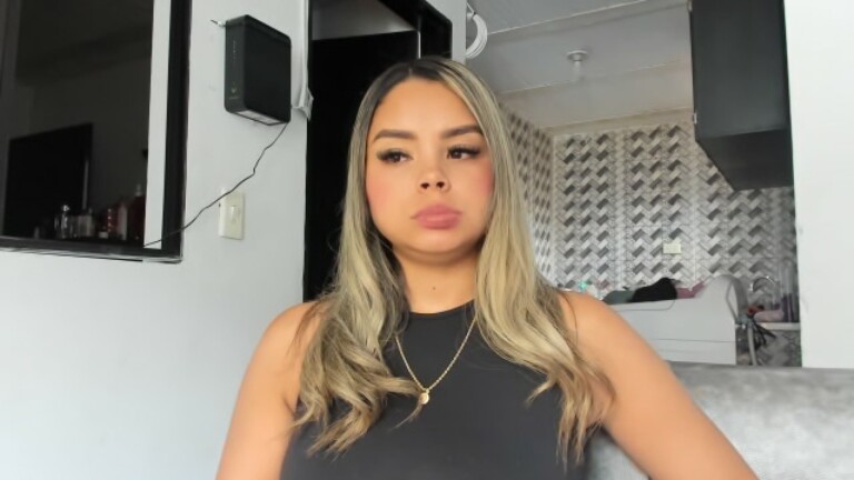 zattiemore's Streamate show and profile