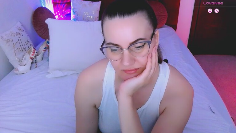 EvelynCalli's Streamate show and profile